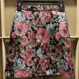 NWT Jacquard skirt .